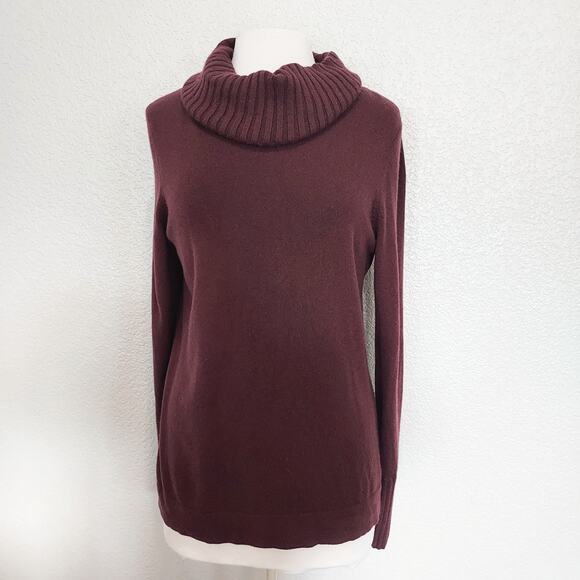 Land's End Maroon Turtleneck Sweater Size Medium - Picture 1 of 10